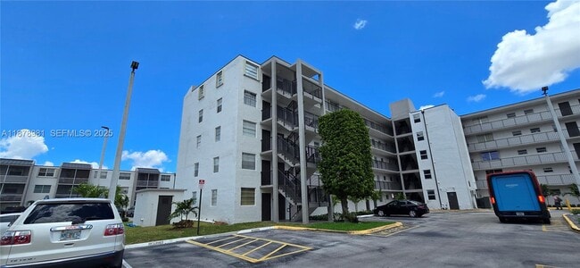 Building Photo - 14165 SW 87th St