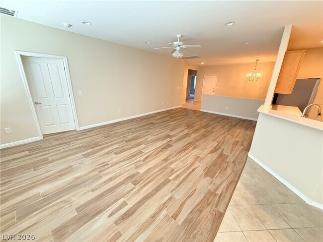 Building Photo - 2501 Solera Sky Dr