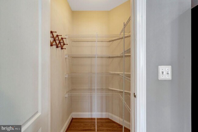 Building Photo - 15053 Doral Pl