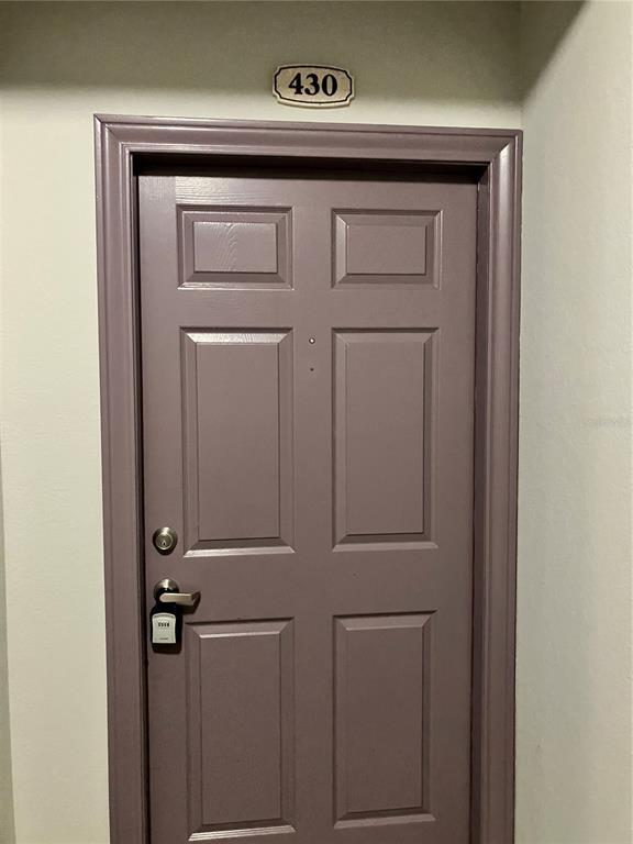 Building Photo - 860 N Orange Ave