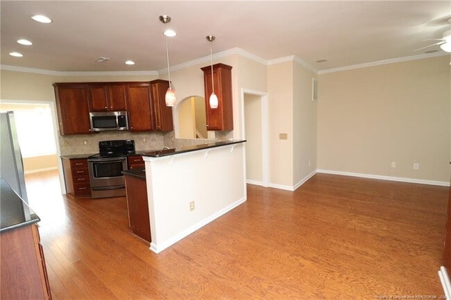 Building Photo - 711 Keystone Park Dr