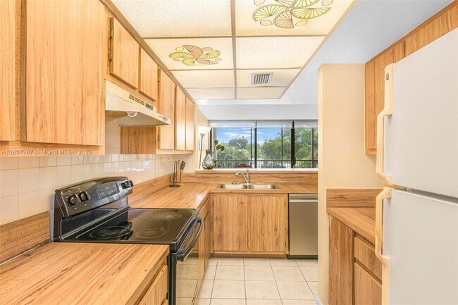 Building Photo - 2911 SW 87th Terrace