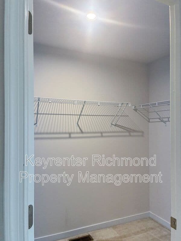 Building Photo - 3396 Dewsberry Ln