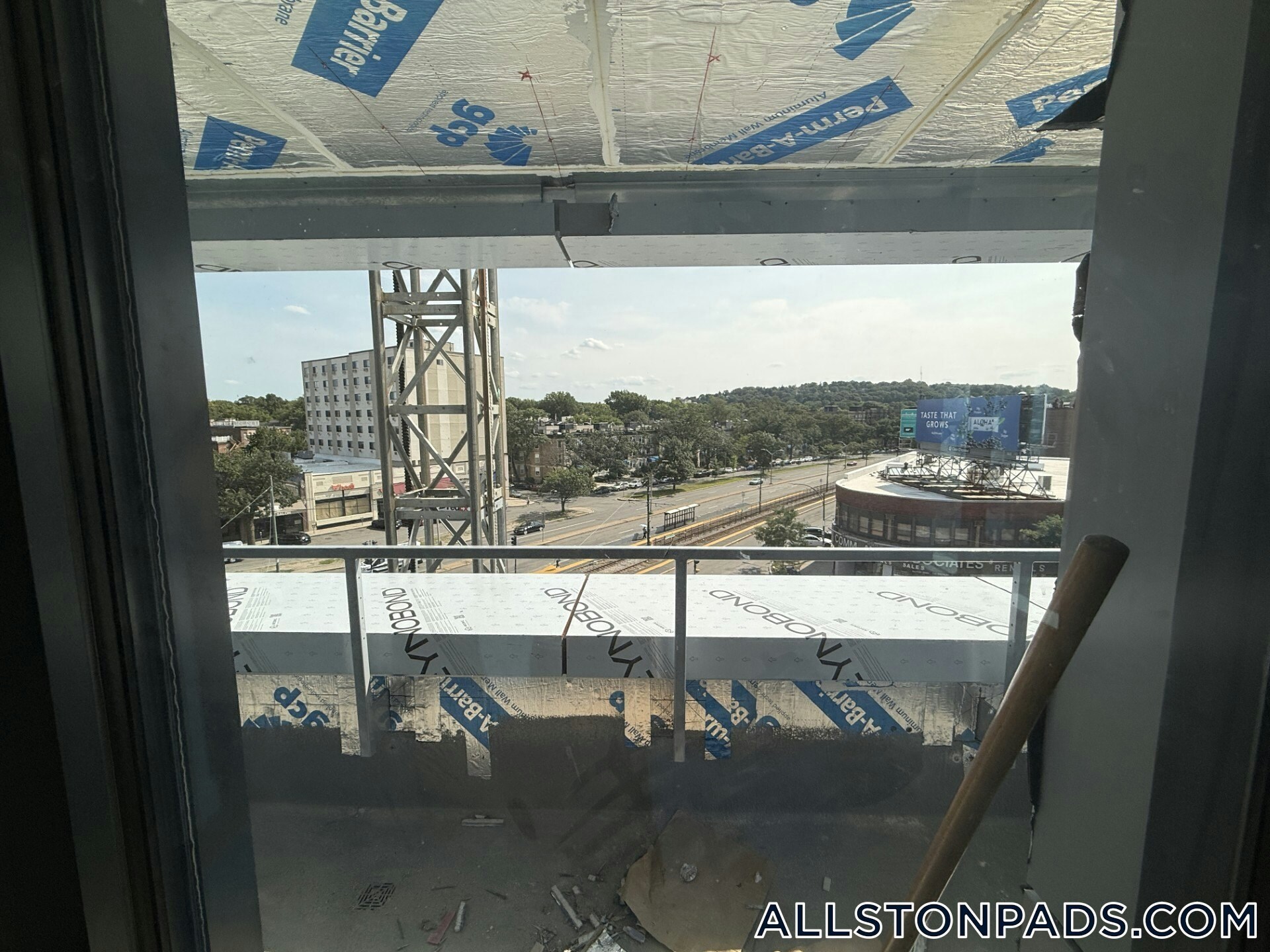 Building Photo - 1079 Commonwealth Ave