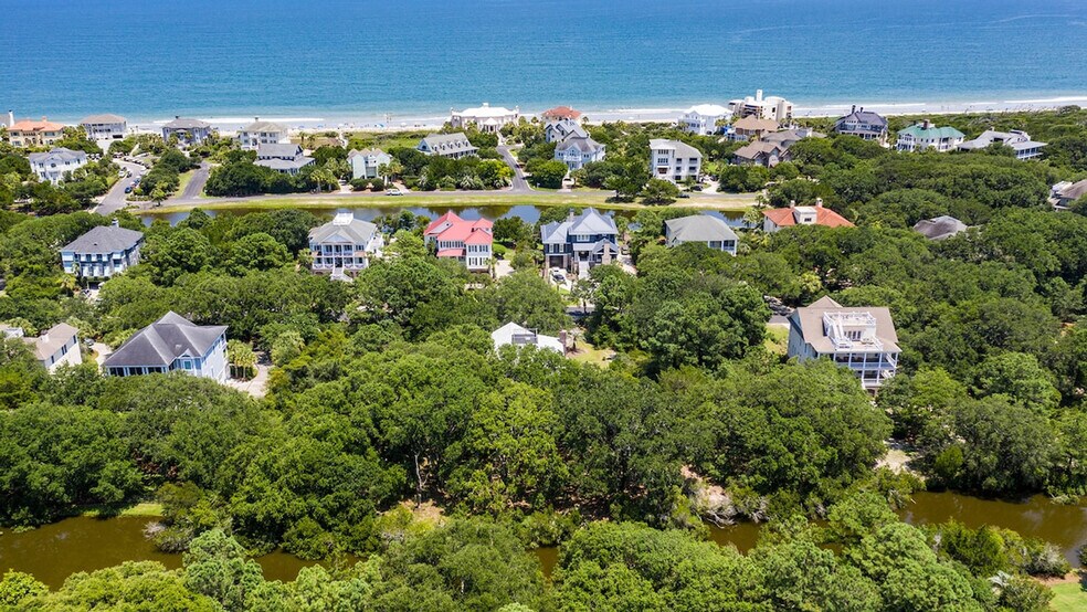 Building Photo - 635 Dune Oaks Dr