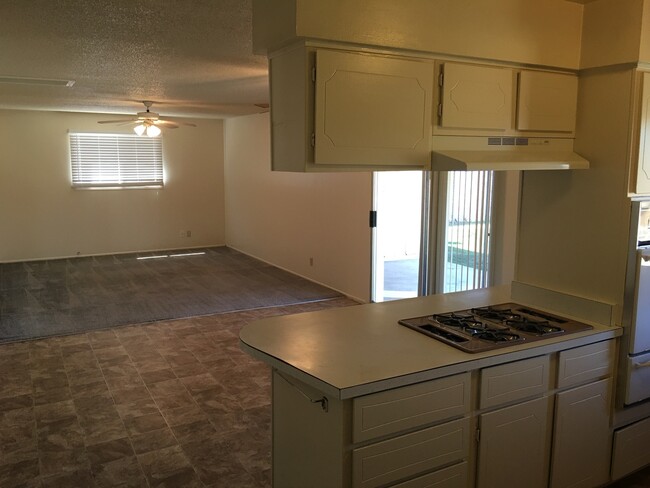 Building Photo - LANDSCAPING INCLUDED Tempe 3 Bed/ 1.75 Bath