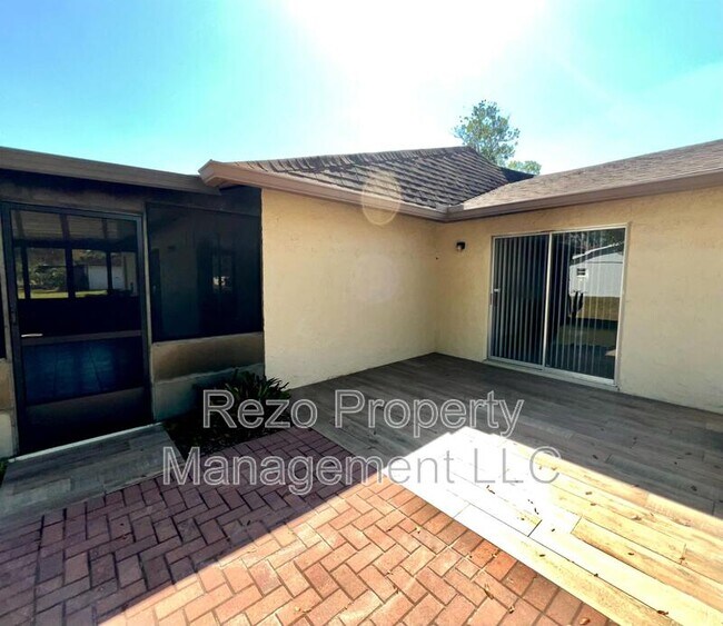 Building Photo - 5005 Lindsay Ct