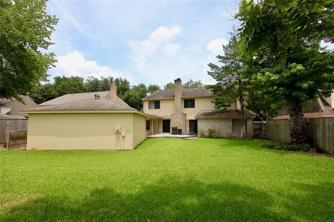Building Photo - 2422 Stephens Grant Dr