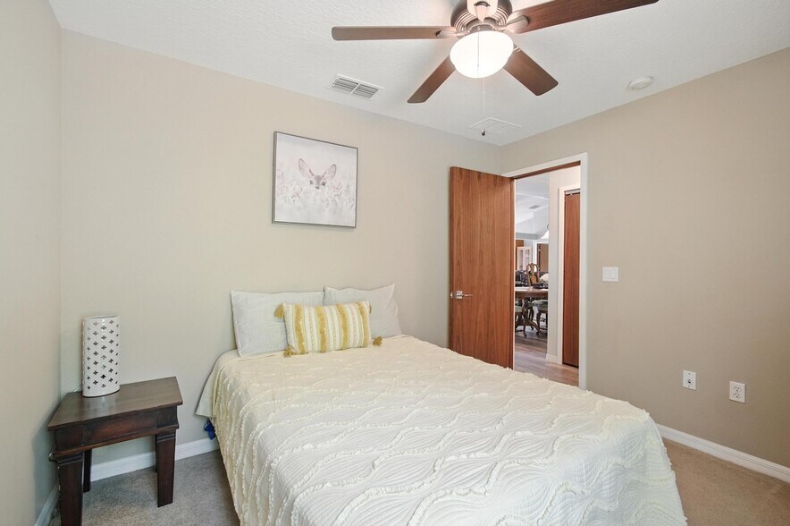 Building Photo - 9 Birch Haven Pl