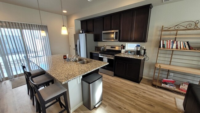 Building Photo - 9172 Baltin Ct