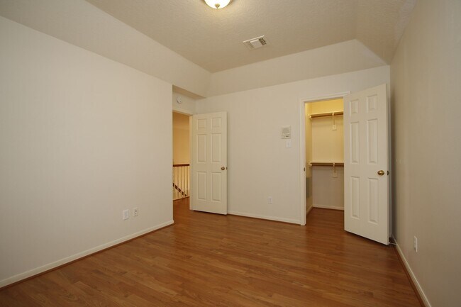 Building Photo - 13618 Shadow Falls Ct