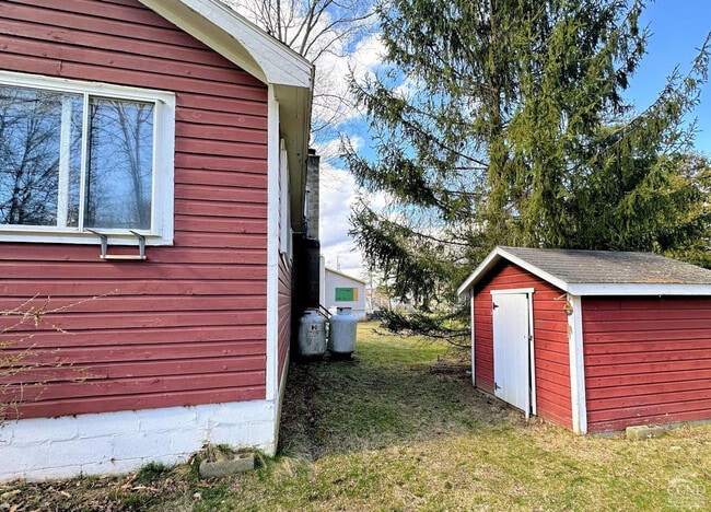 Building Photo - 9 Washington Dr