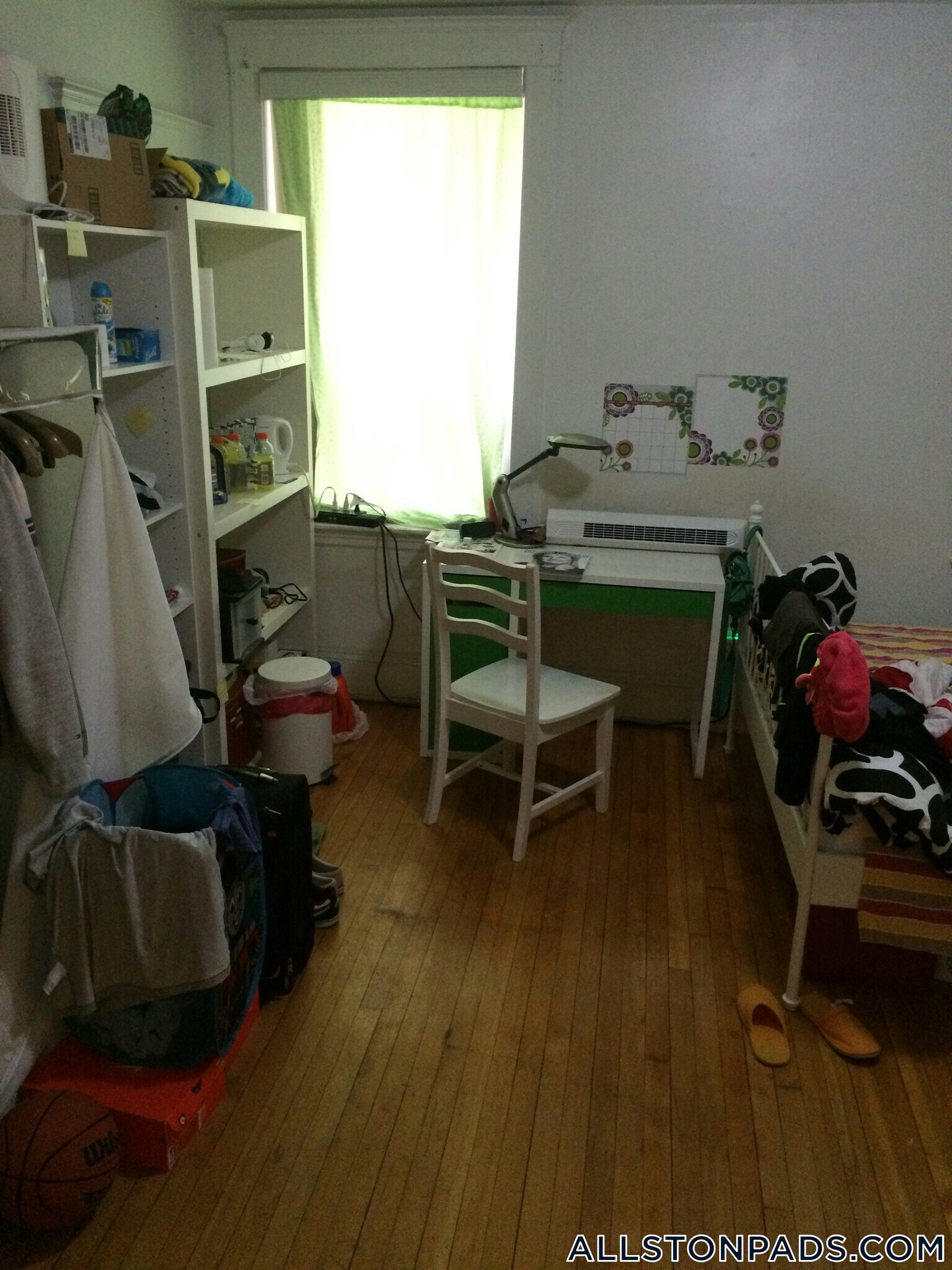 Building Photo - 8 Barrows St