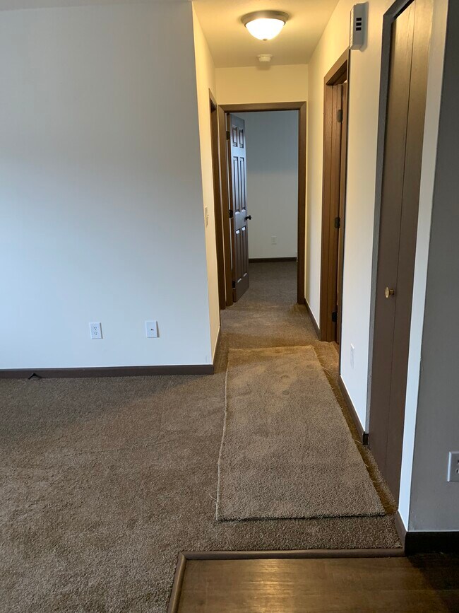 Building Photo - 1665 Churchill Downs Rd