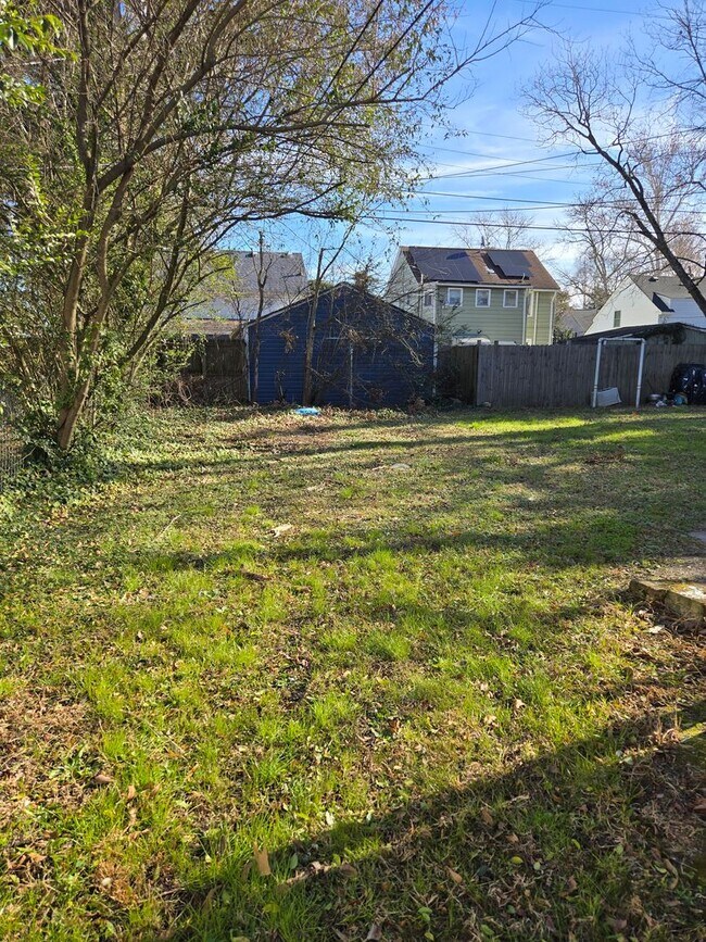 Building Photo - 72/74 Cushing St