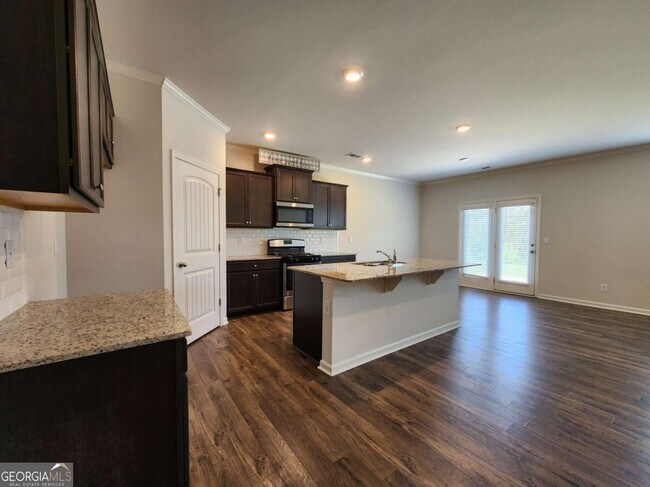 Building Photo - 4825 Layton Dr