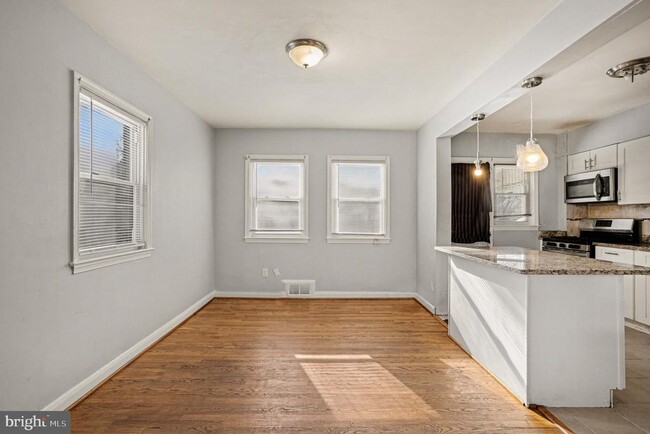 Building Photo - 1123 Elbank Ave