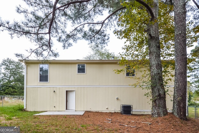 Building Photo - 2271 Marshes Glenn Dr NW