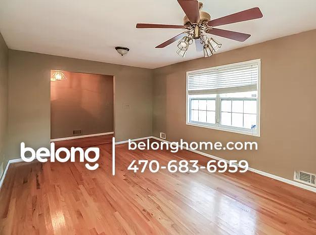 Building Photo - 1246 Elgin Way