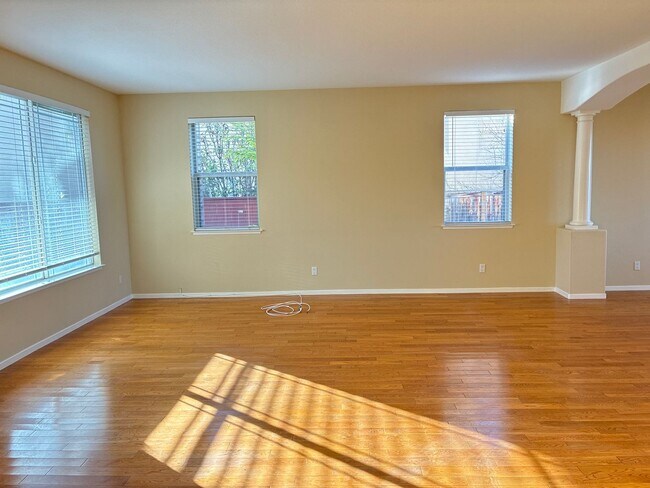 Building Photo - Stunning 4-bedroom hilltop residence nestled in the desirable upper Corona