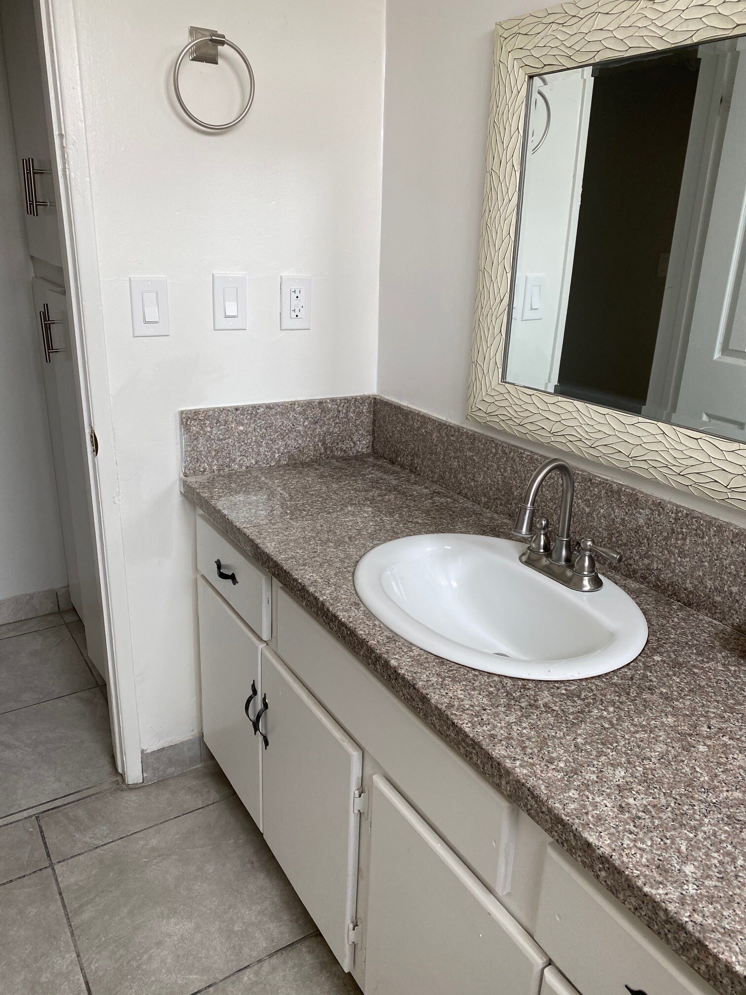 Building Photo - 8529 Willis Ave