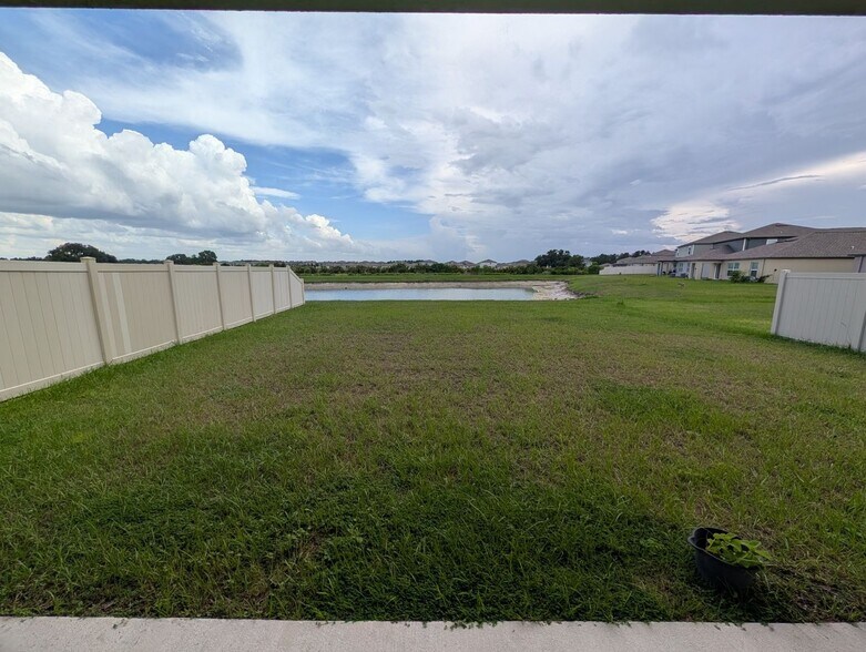 Building Photo - 34990 Gravelly Dr