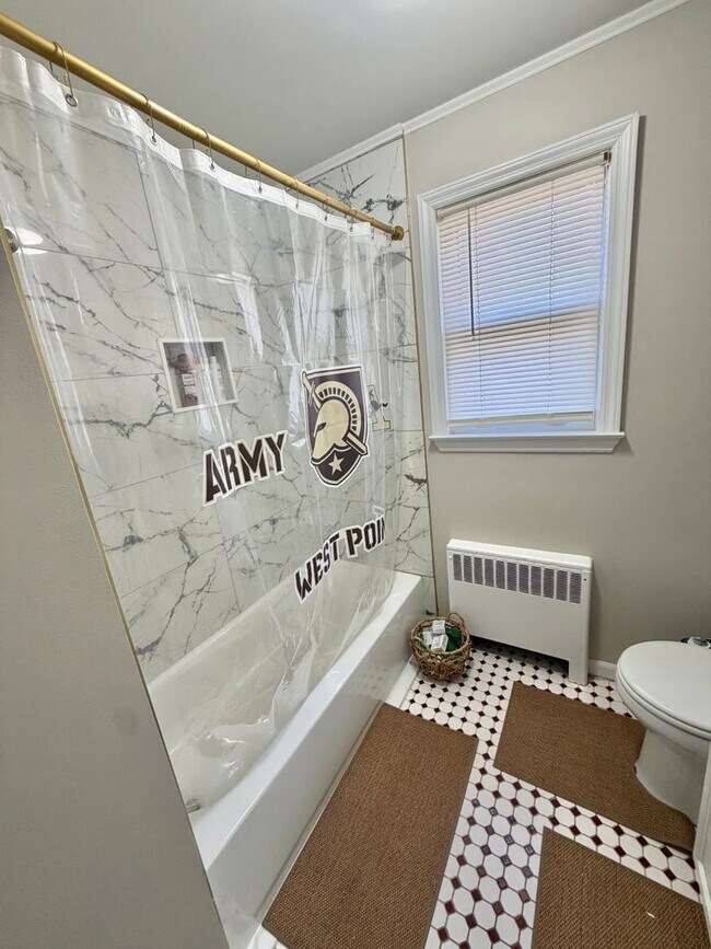 Building Photo - For Rent –Beautiful Home Minutes from West Point and Roe Park