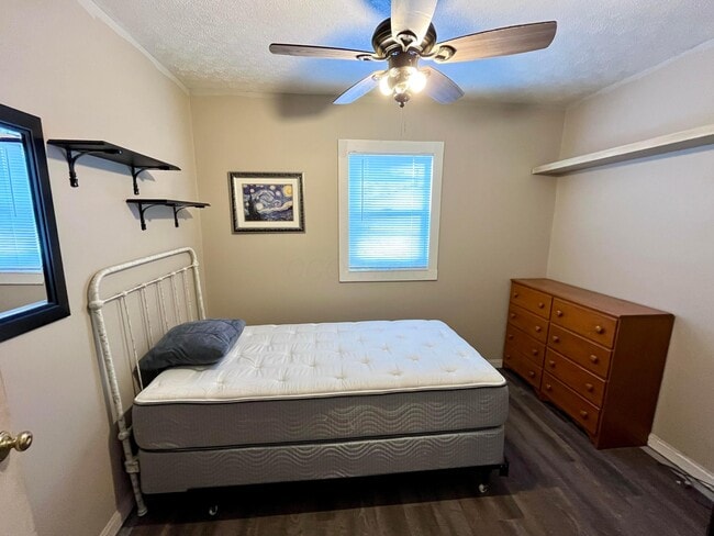 Building Photo - 24 Ohio St