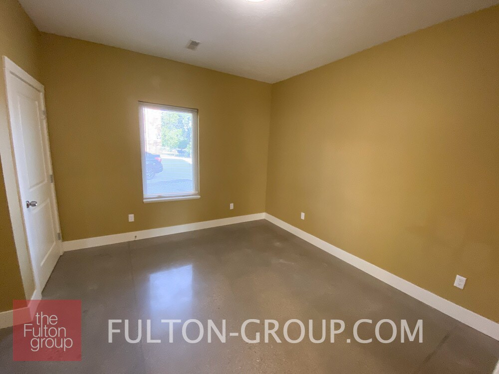 Building Photo - 107 Diamond Ave SE