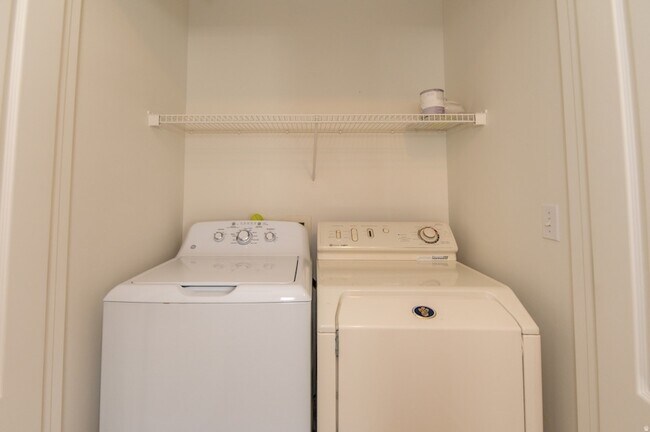 Building Photo - 13533 Venicia Way