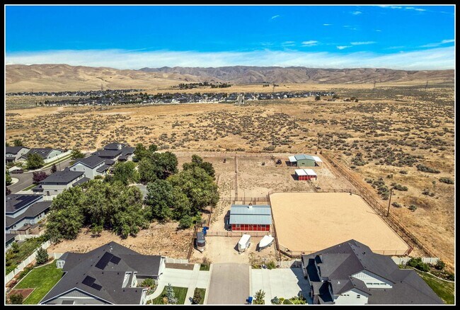 Building Photo - 3 Acre Horse Ranch & Home Rental SE Boise ...