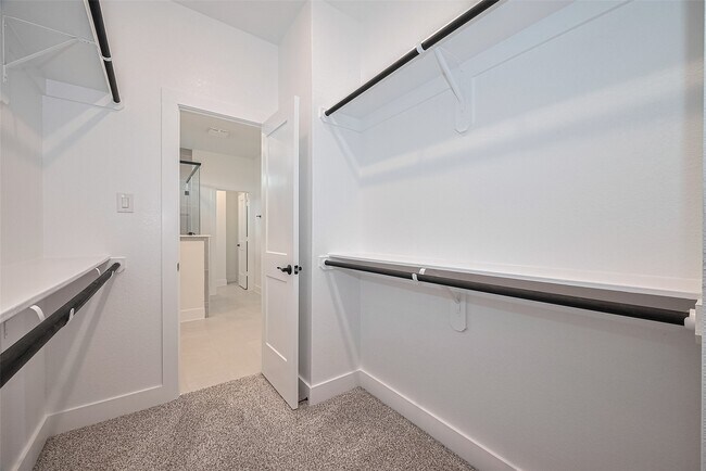Building Photo - 7746 Meadow Mouse Ln