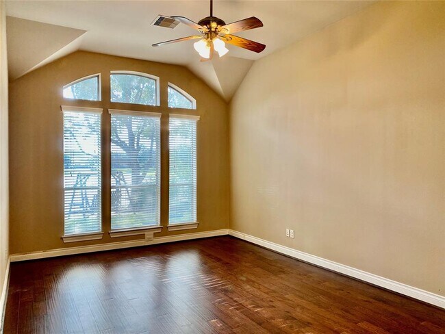 Building Photo - 25503 Lockspur Dr