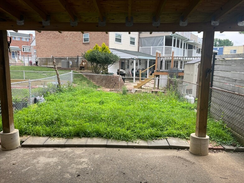 Building Photo - 4227 Greenmount Rd