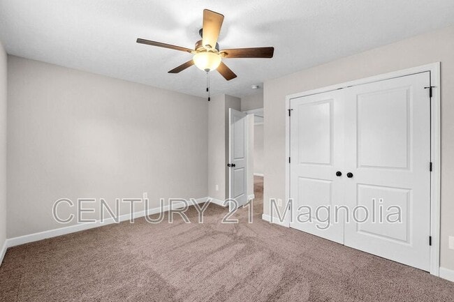 Building Photo - 302 Dorn St