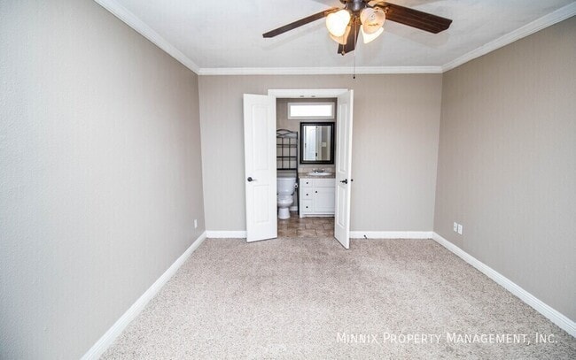 Building Photo - 4303 43rd St