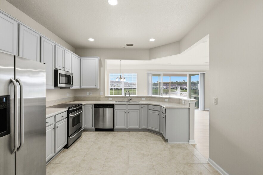 Building Photo - 6280 Autumn Berry Cir