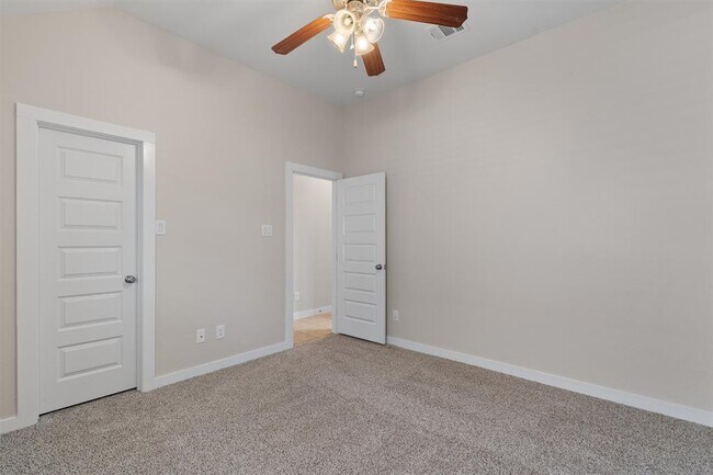 Building Photo - 19604 Moorlynch Ave