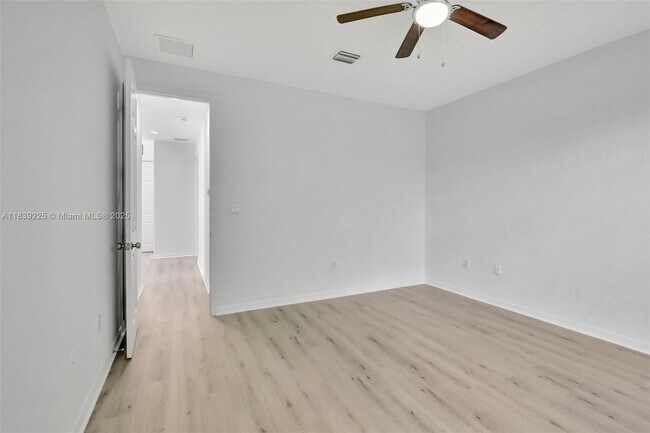 Building Photo - 9135 SW 36th Mnr