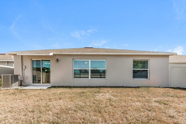 Building Photo - 1758 Broad Winged Hawk Dr