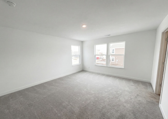 Building Photo - 2415 Fir Dr