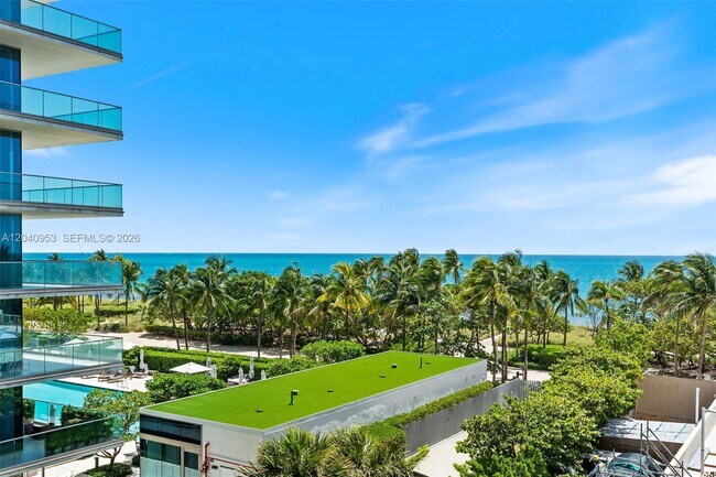 Building Photo - 10185 Collins Ave