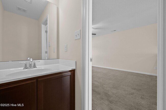 Building Photo - 110 W Murrow Ln