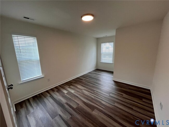 Building Photo - 3031 Farmstead Mill Dr