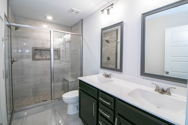Building Photo - 433 Pomeroy Dr