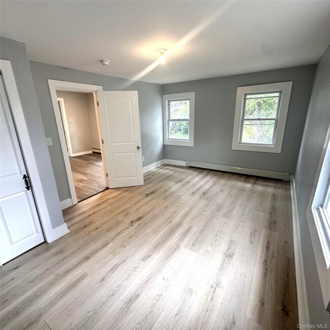 Building Photo - 122 Garden St