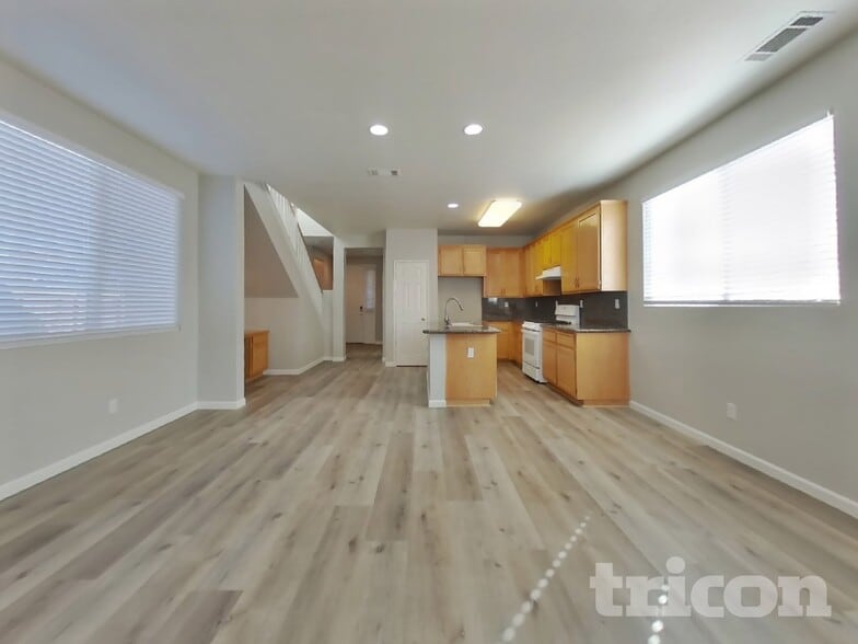 Building Photo - 1895 Bramblewood Dr