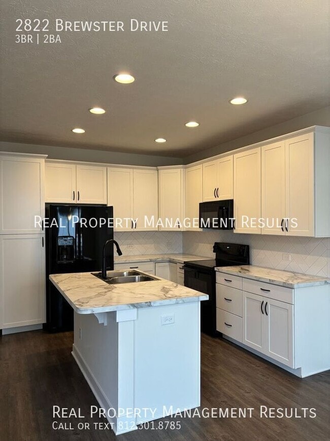 Building Photo - 2822 Brewster Dr