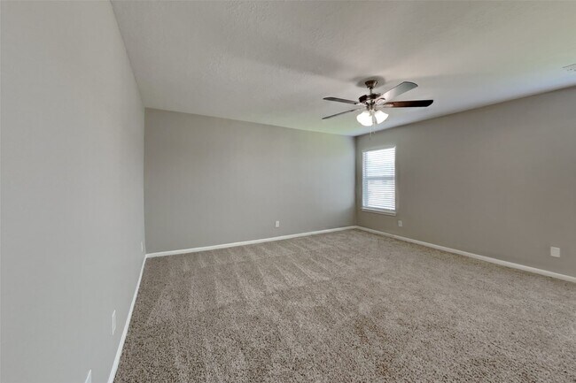 Building Photo - 7814 Pasture Spring Ln