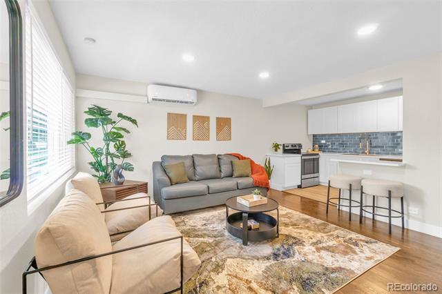 Building Photo - 2405 W 39th Ave